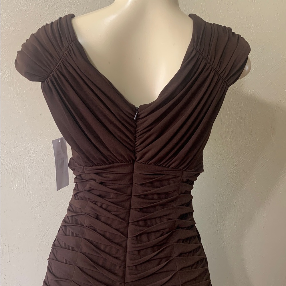 JAX size 4 Stunning Cap-Sleeve Ruched Midi Dress in Brown NWT - Picture 5 of 8